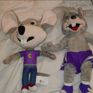 Chuck E Cheese Mouse Plushies Basketball Gym Shorts & Mascot